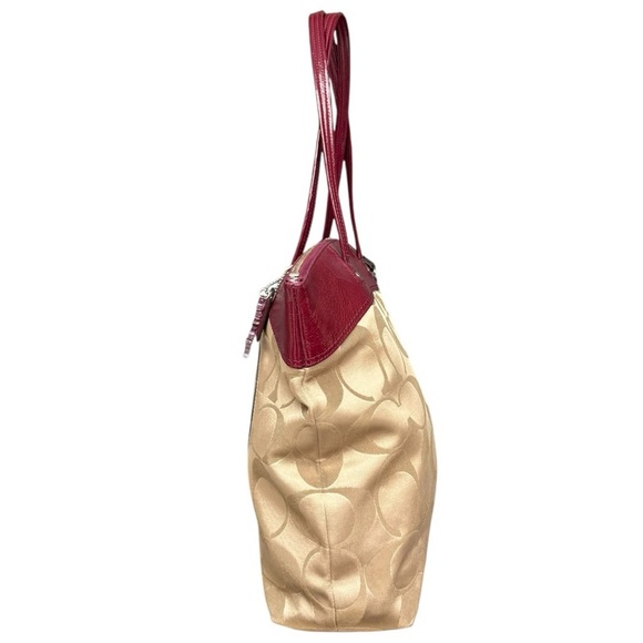 Coach Laura Tote KhakiBerry Style F18335 Signature Jacquard Print Patent Leather - Picture 4 of 12